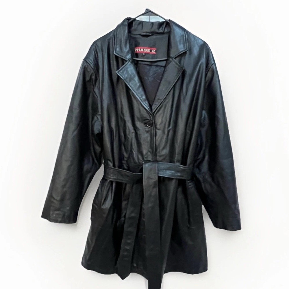 Phase 2 Women's Black Leather Coat Size XL Belted Buttons